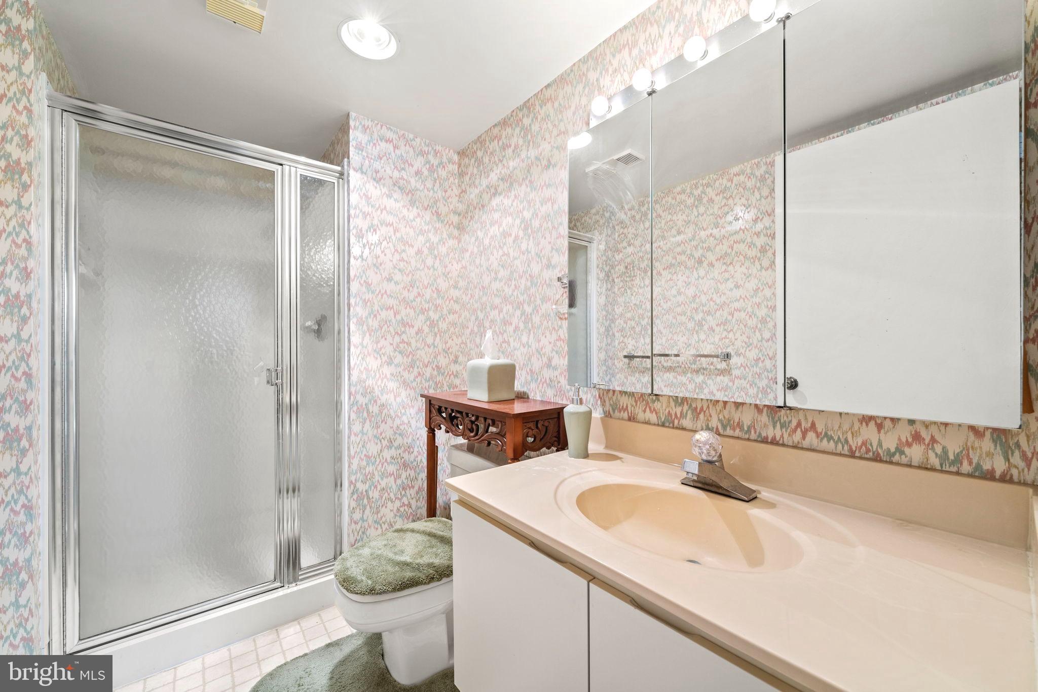 15100 Interlachen DRIVE Unit: 4-426
