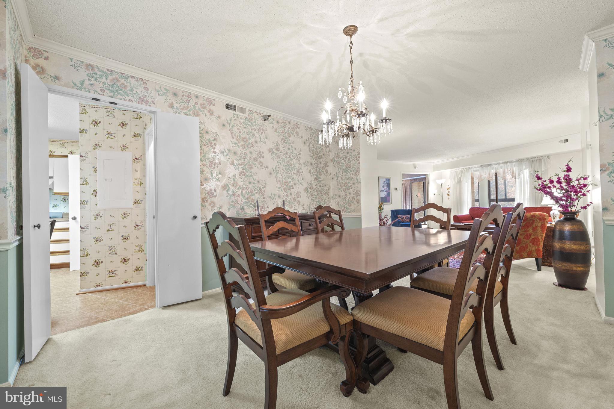 15100 Interlachen DRIVE Unit: 4-426
