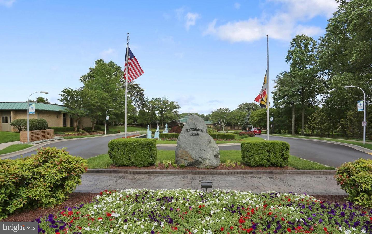 15100 Interlachen DRIVE Unit: 4-426