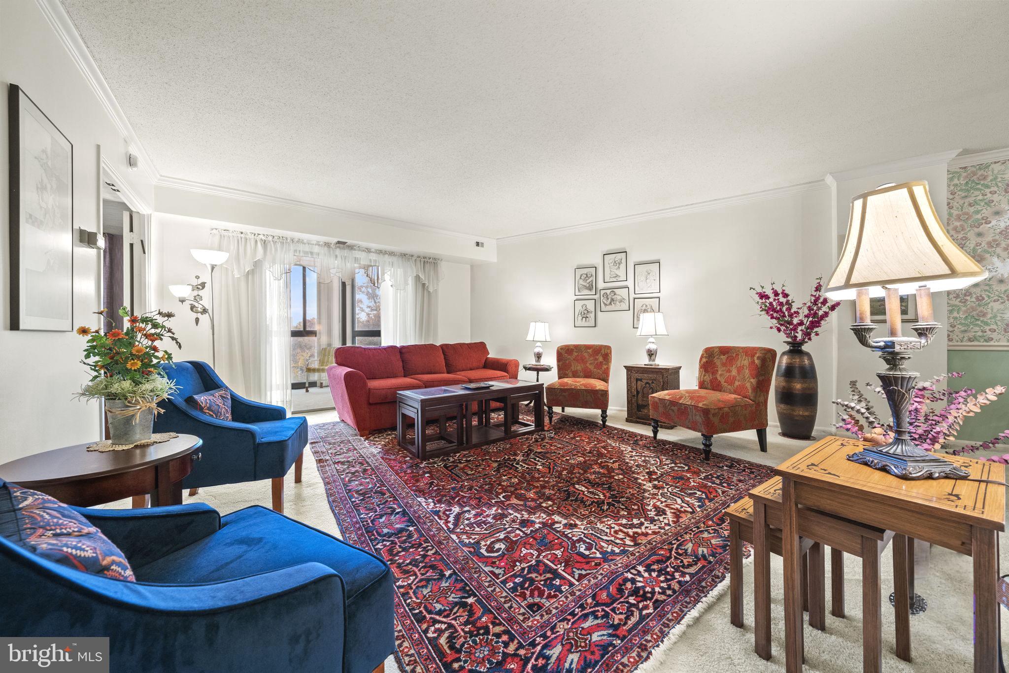 15100 Interlachen DRIVE Unit: 4-426