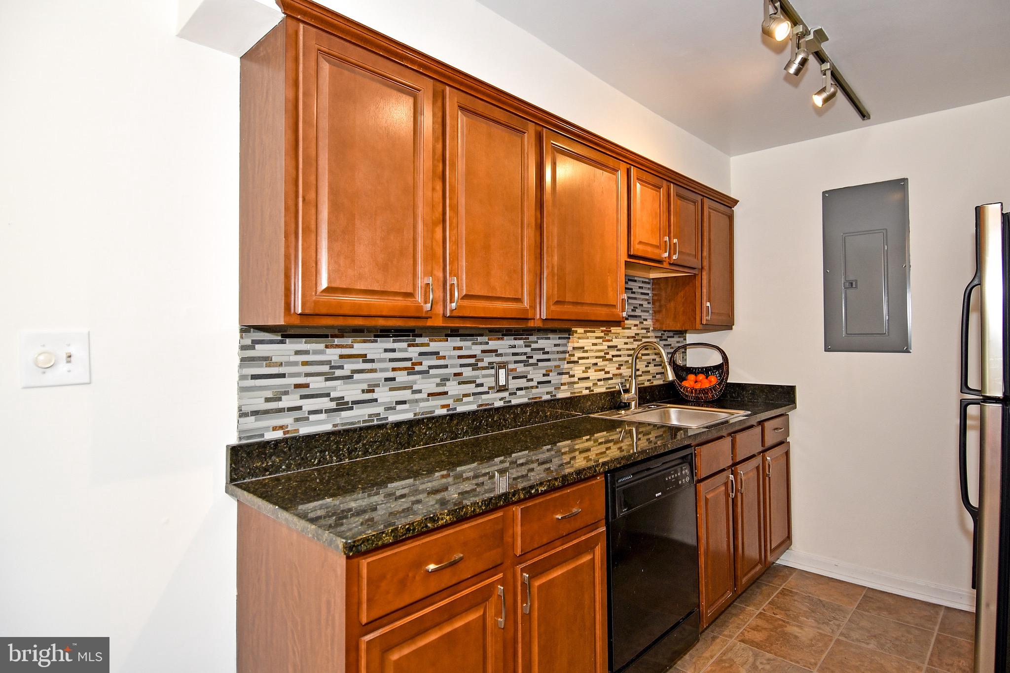 7034 Strathmore Street Unit: 305