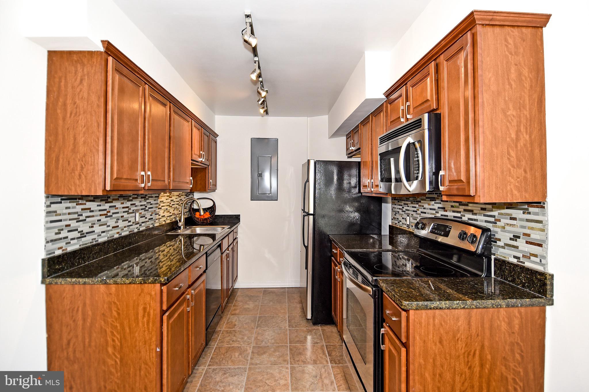 7034 Strathmore Street Unit: 305