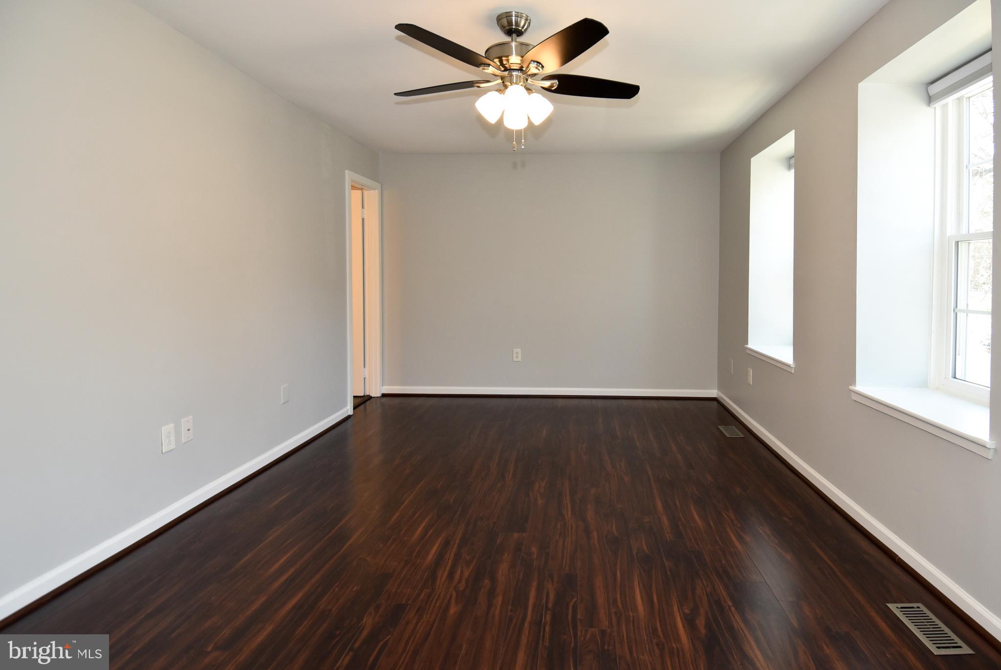15913 Yukon Ln