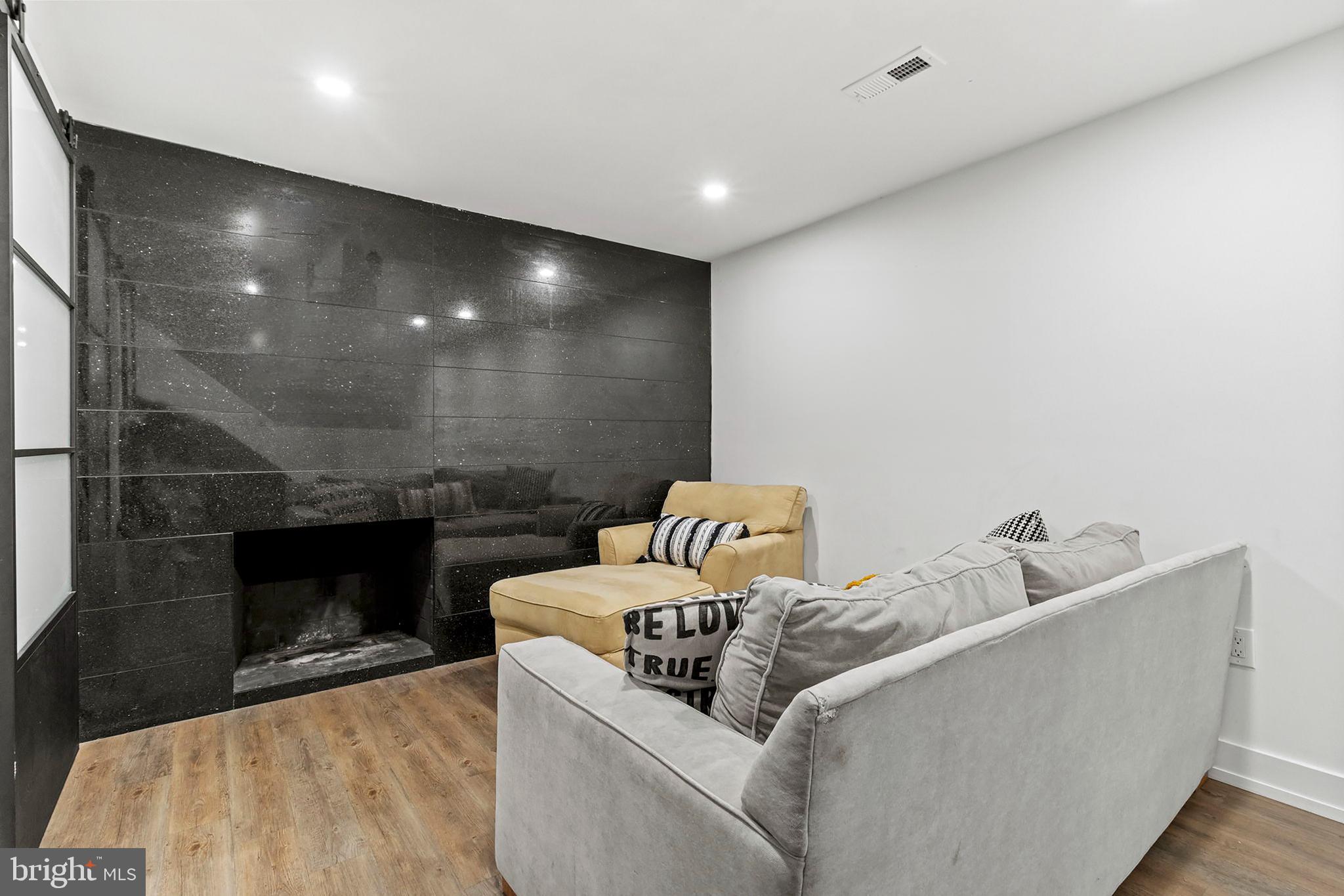 1408 Fallswood Dr
