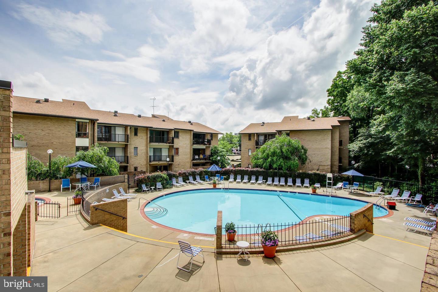 108 Monroe St #301