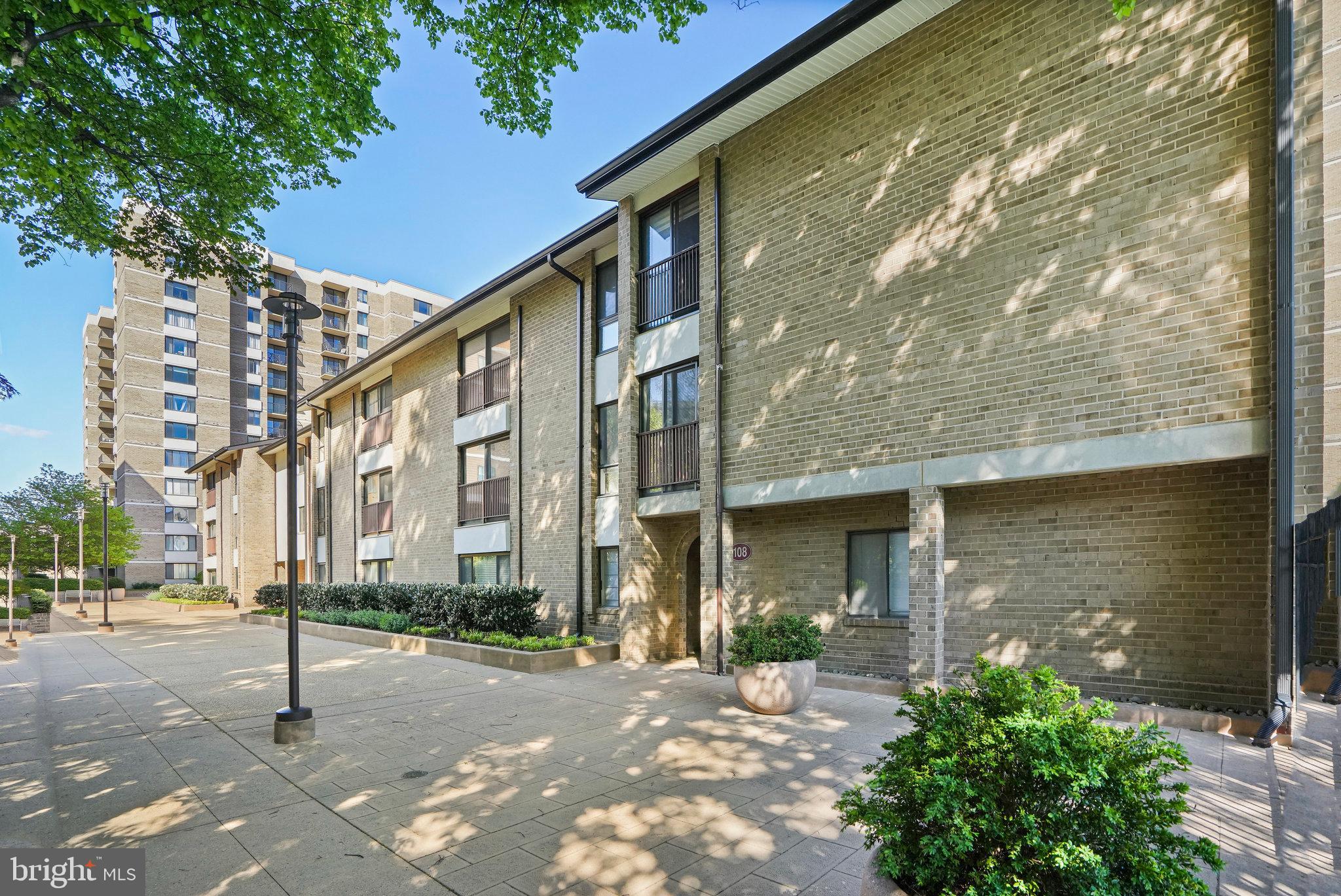108 Monroe St #301