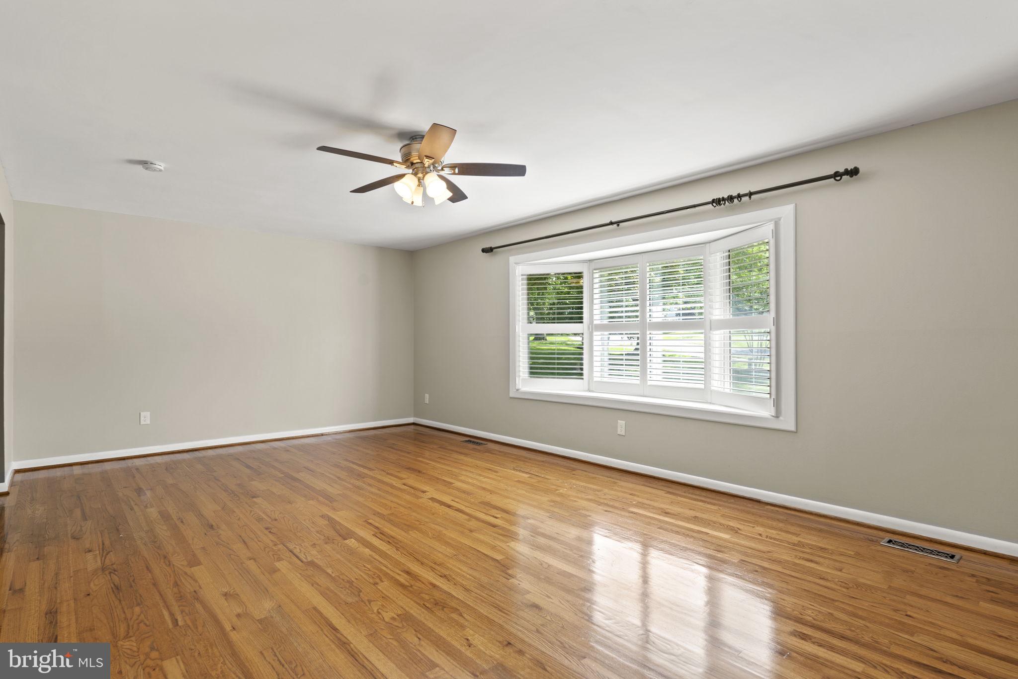 16445 Keats Ter