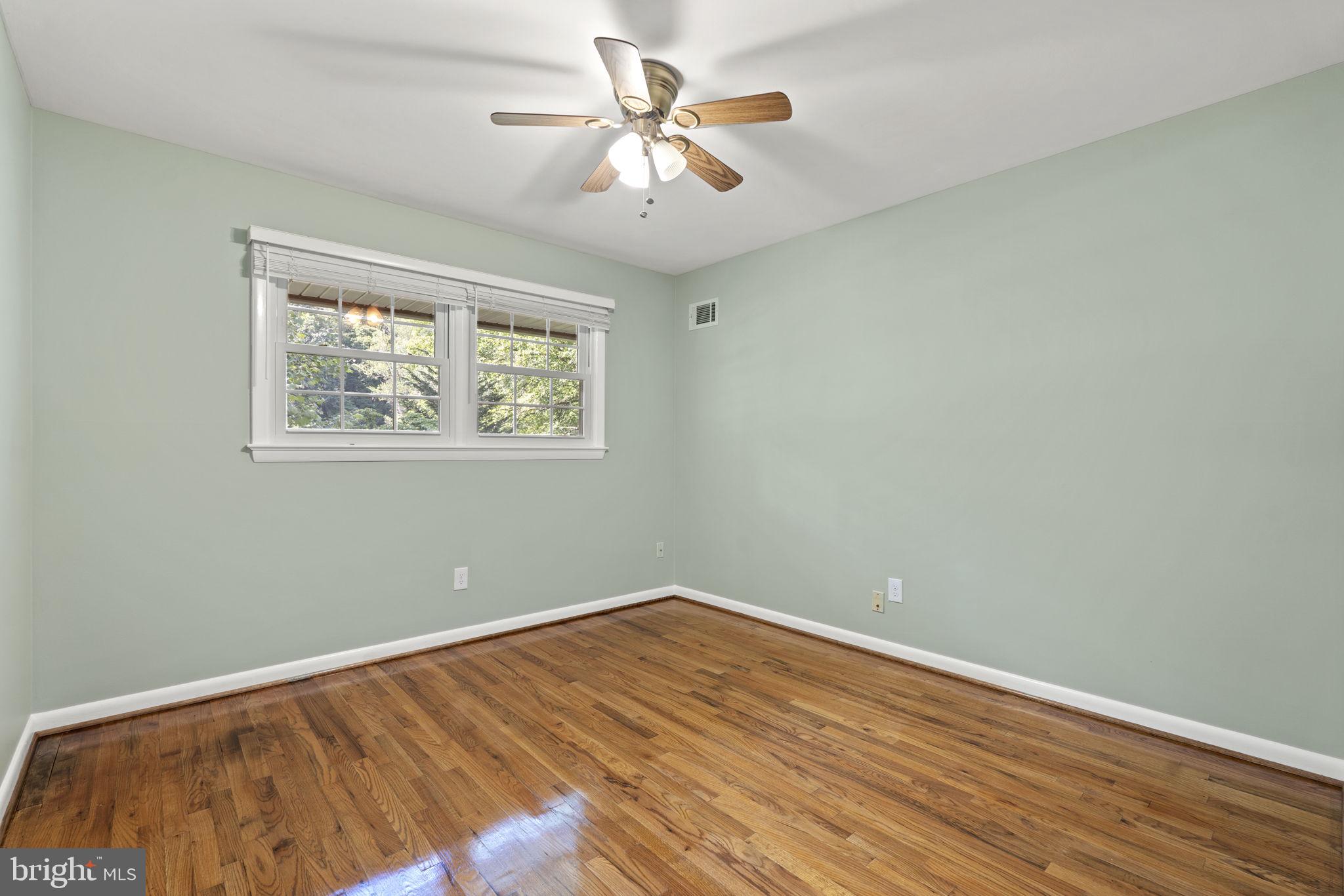 16445 Keats Ter