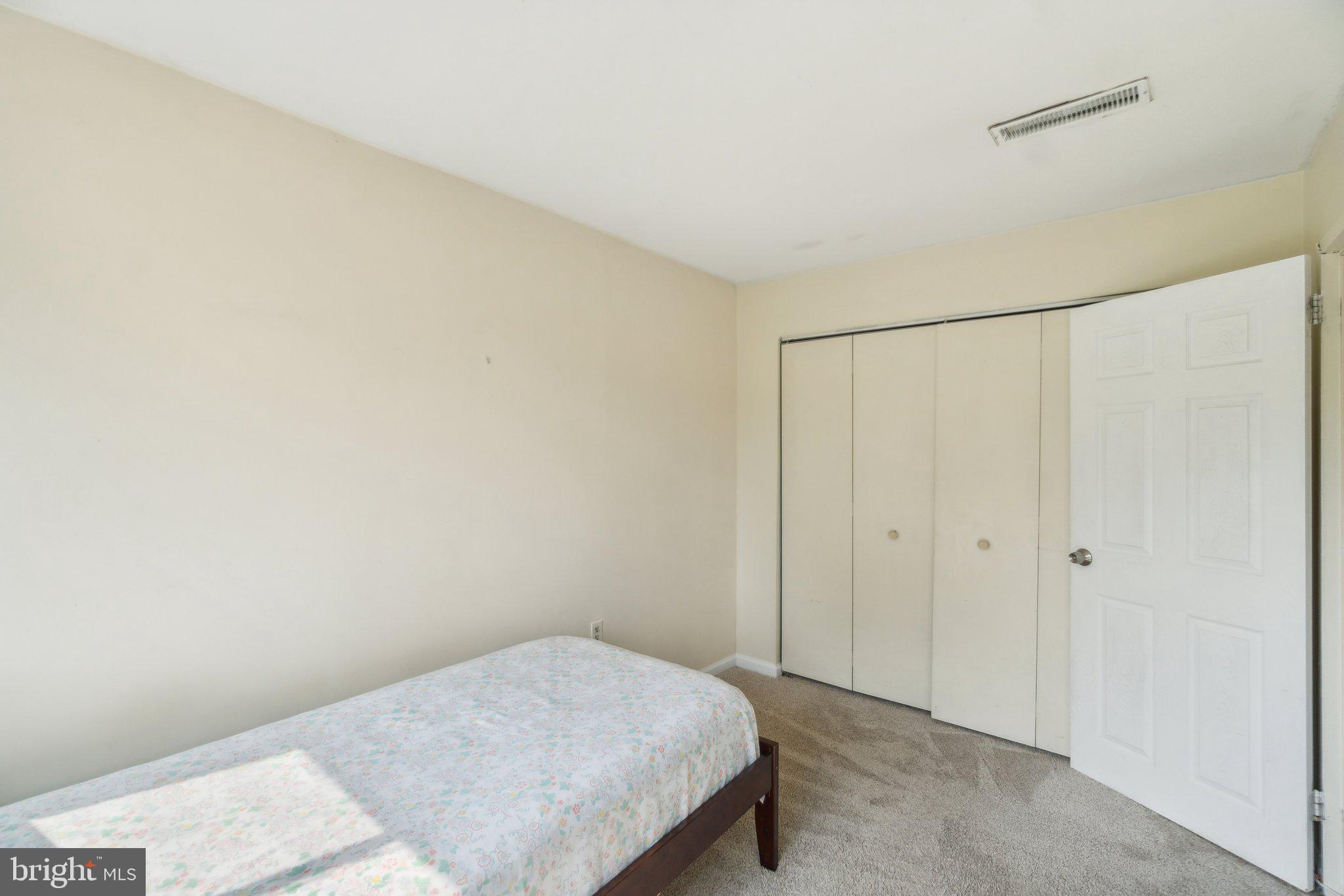 438 Girard St #202