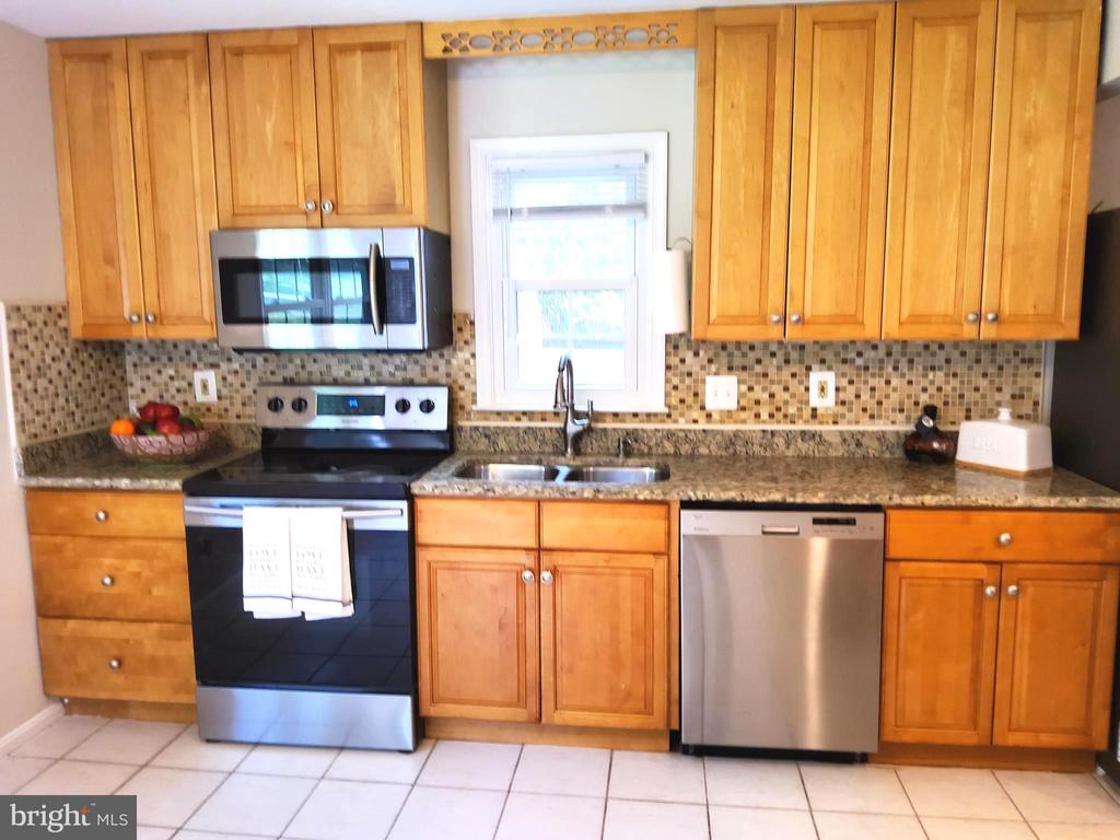 10 Joshua Tree Ct