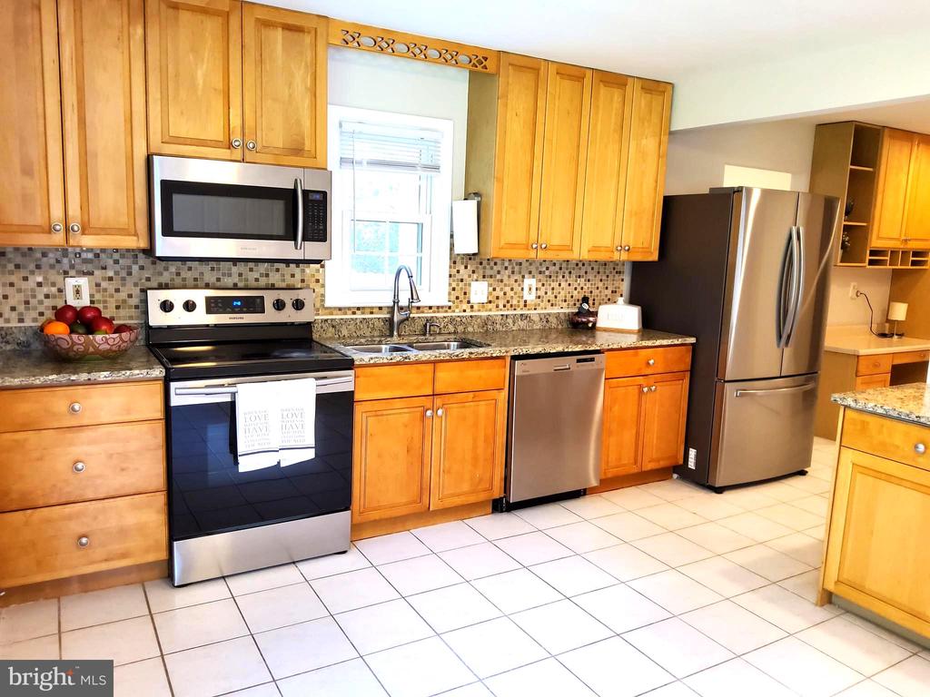 10 Joshua Tree Ct