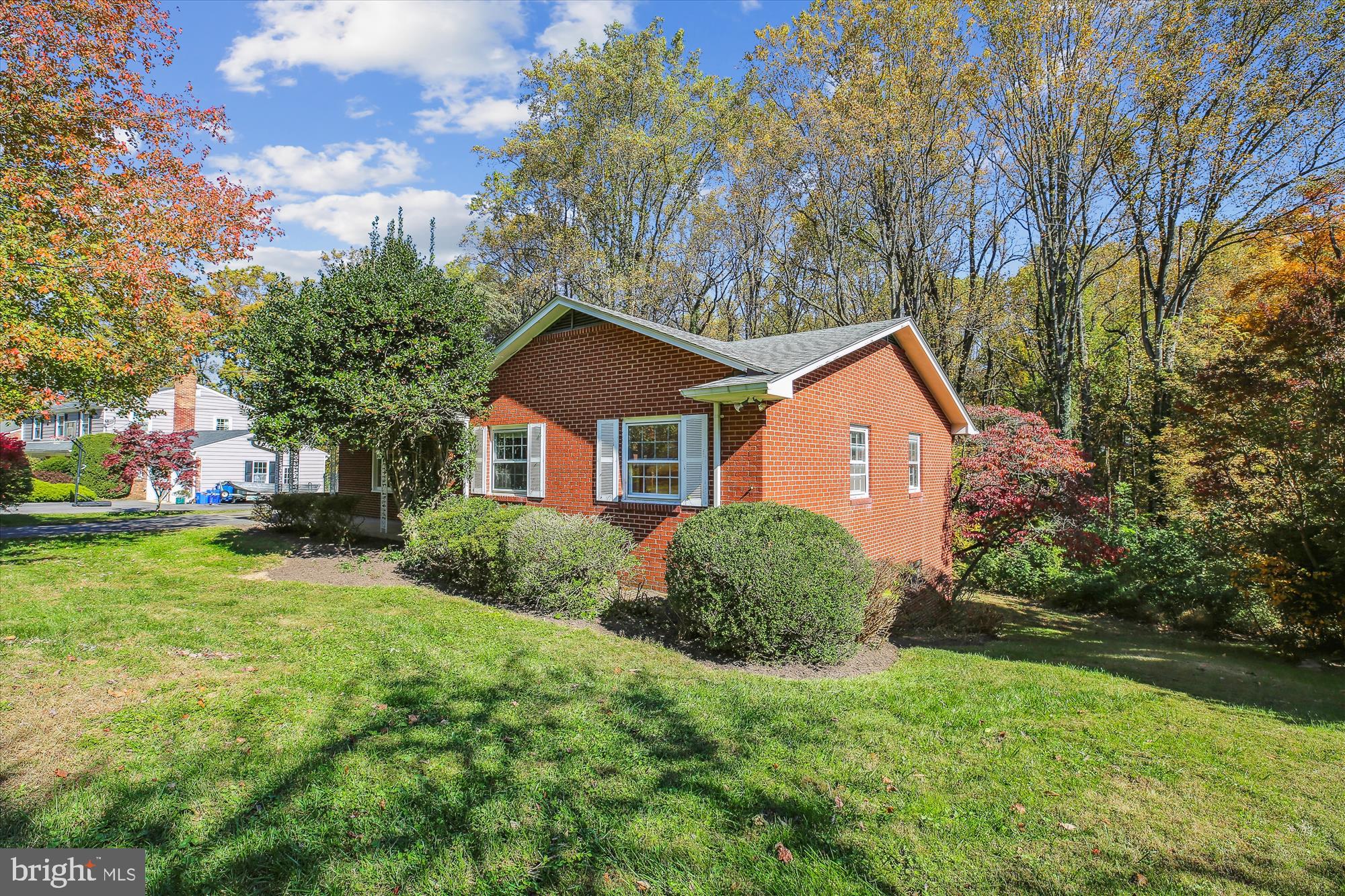 17817 Tree Lawn Dr
