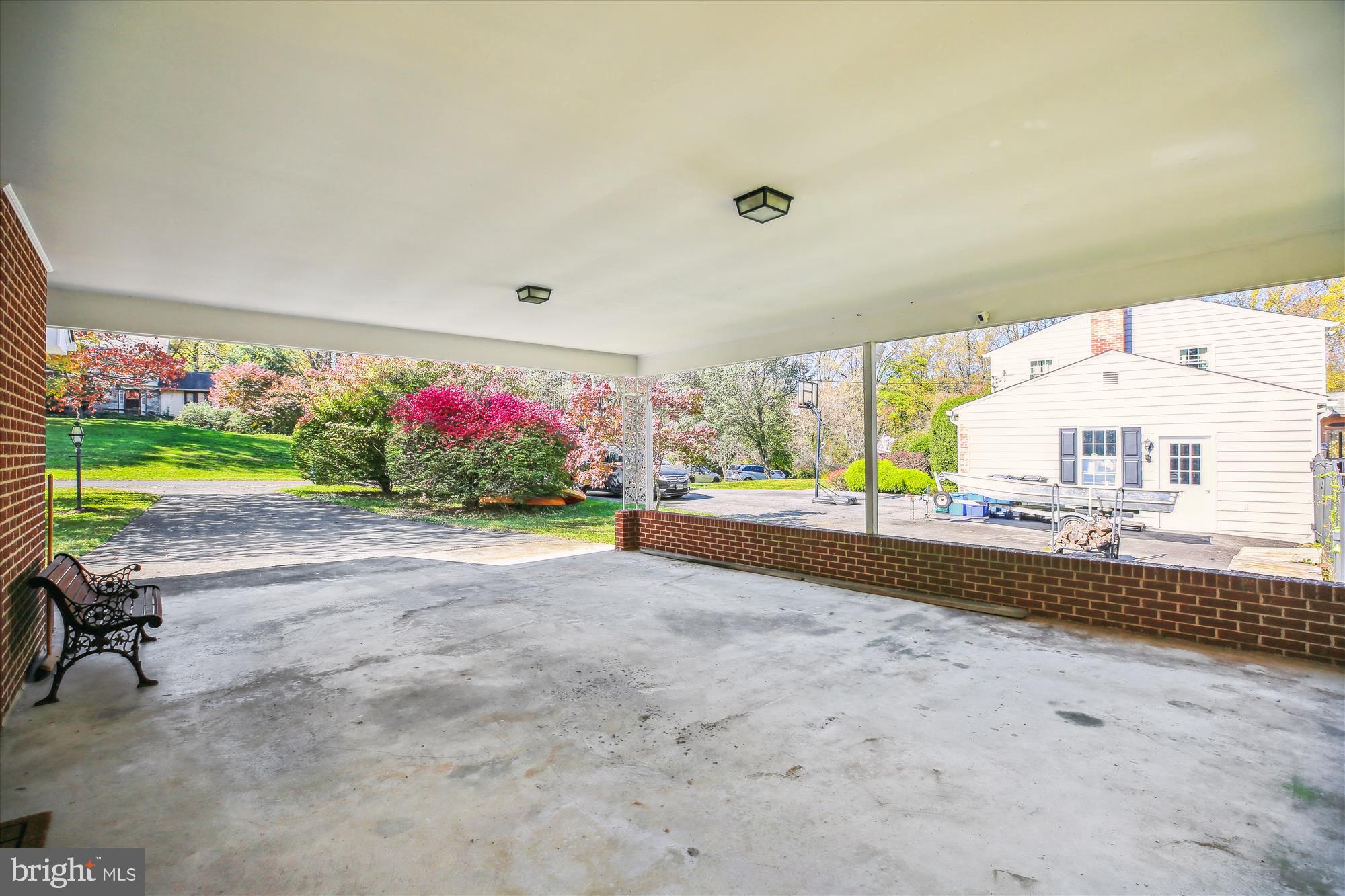 17817 Tree Lawn Dr