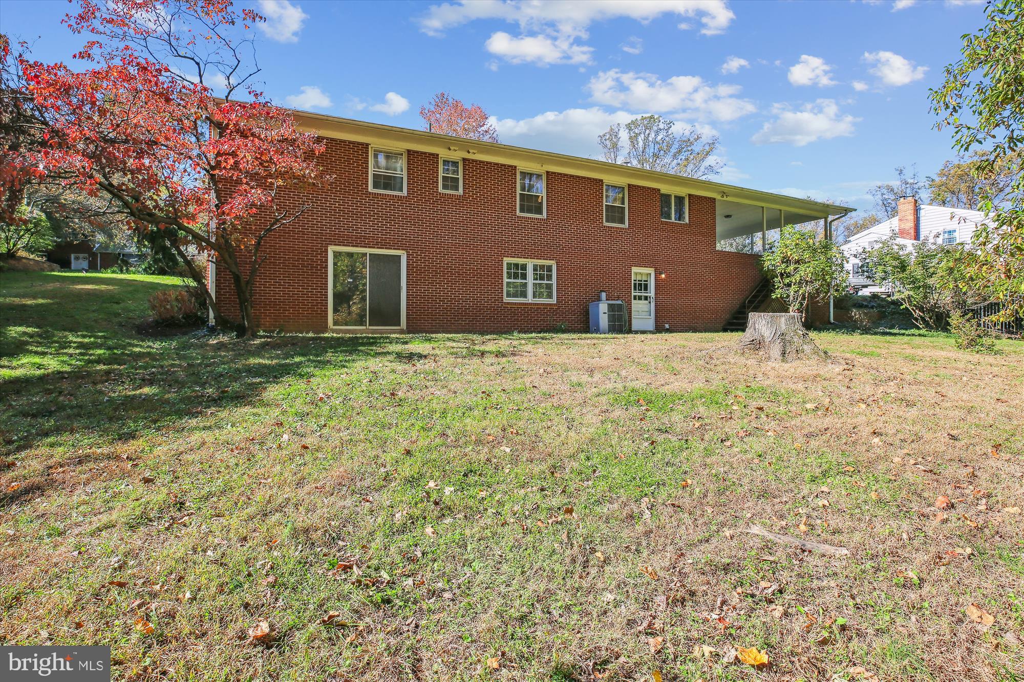 17817 Tree Lawn Dr
