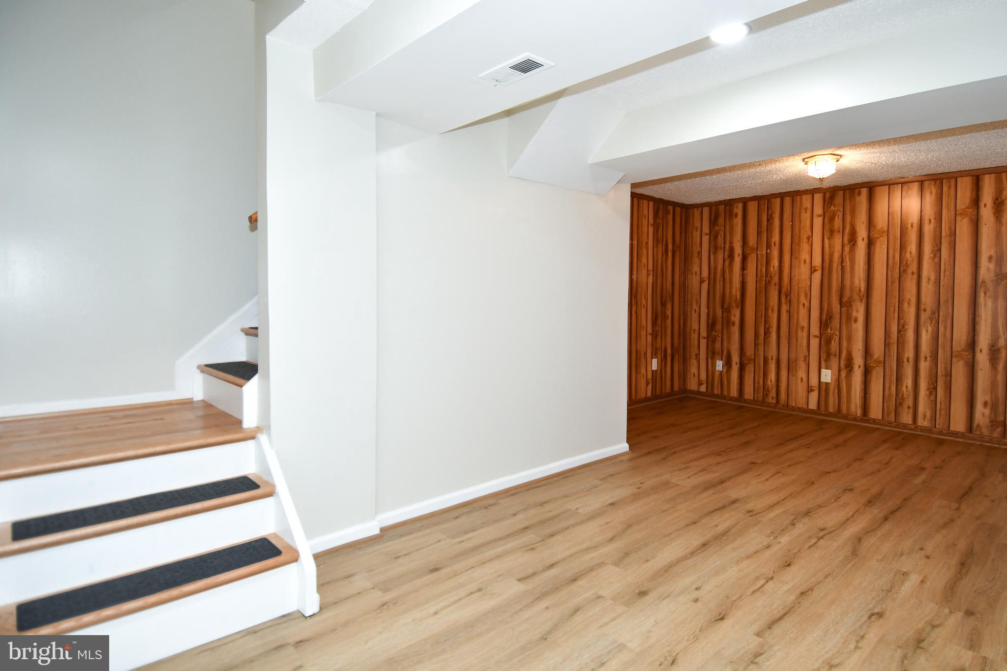 8328 Mountain Ash Way