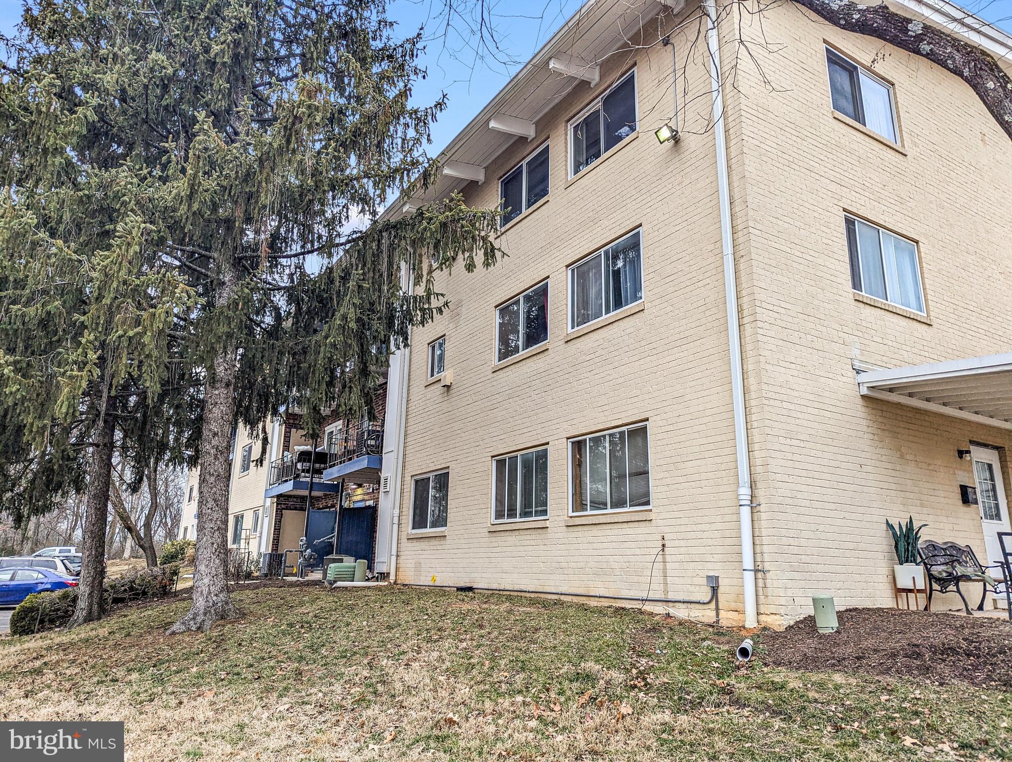 11406 Cherry Hill Rd #202