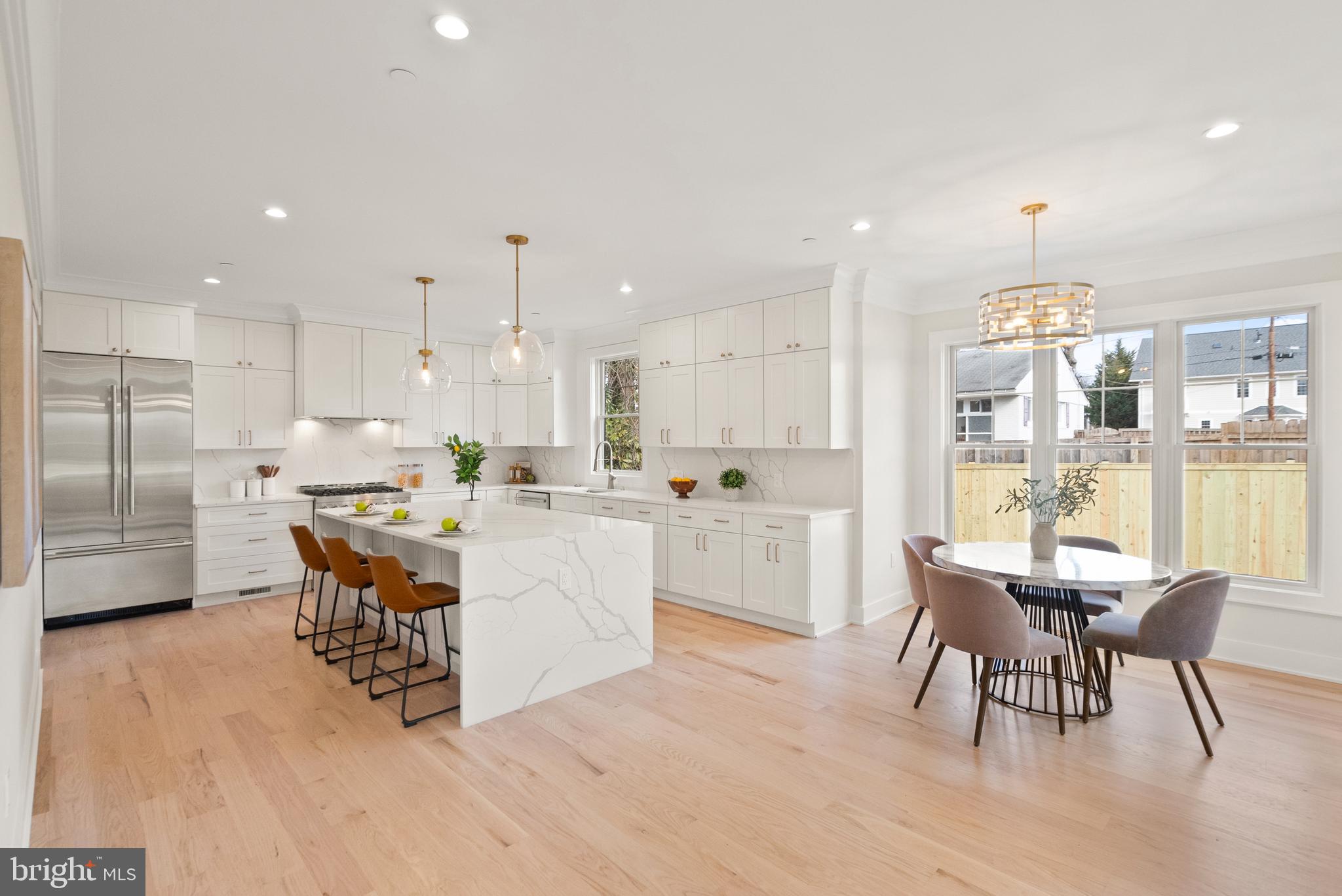 10013 Montauk Ave