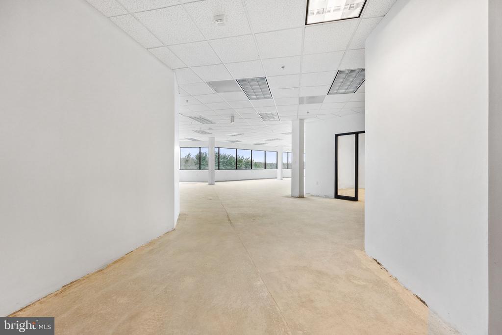 4 Taft Ct #300