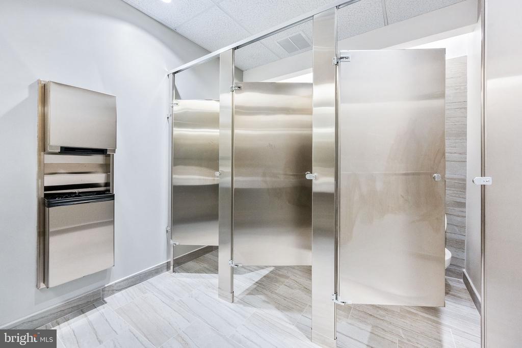 4 Taft Ct #300
