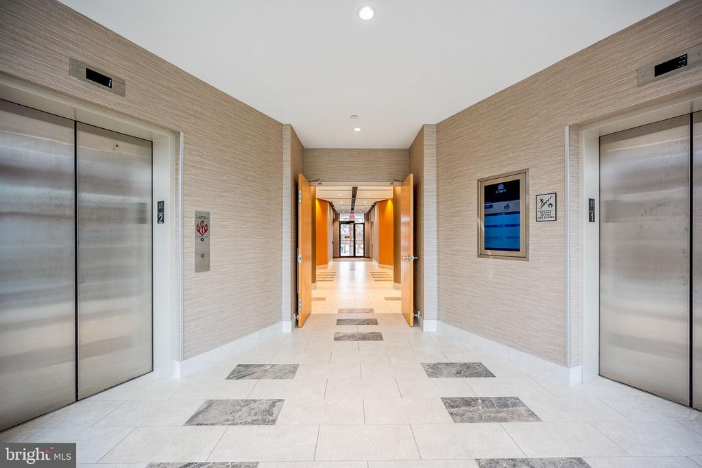 4 Taft Ct #300
