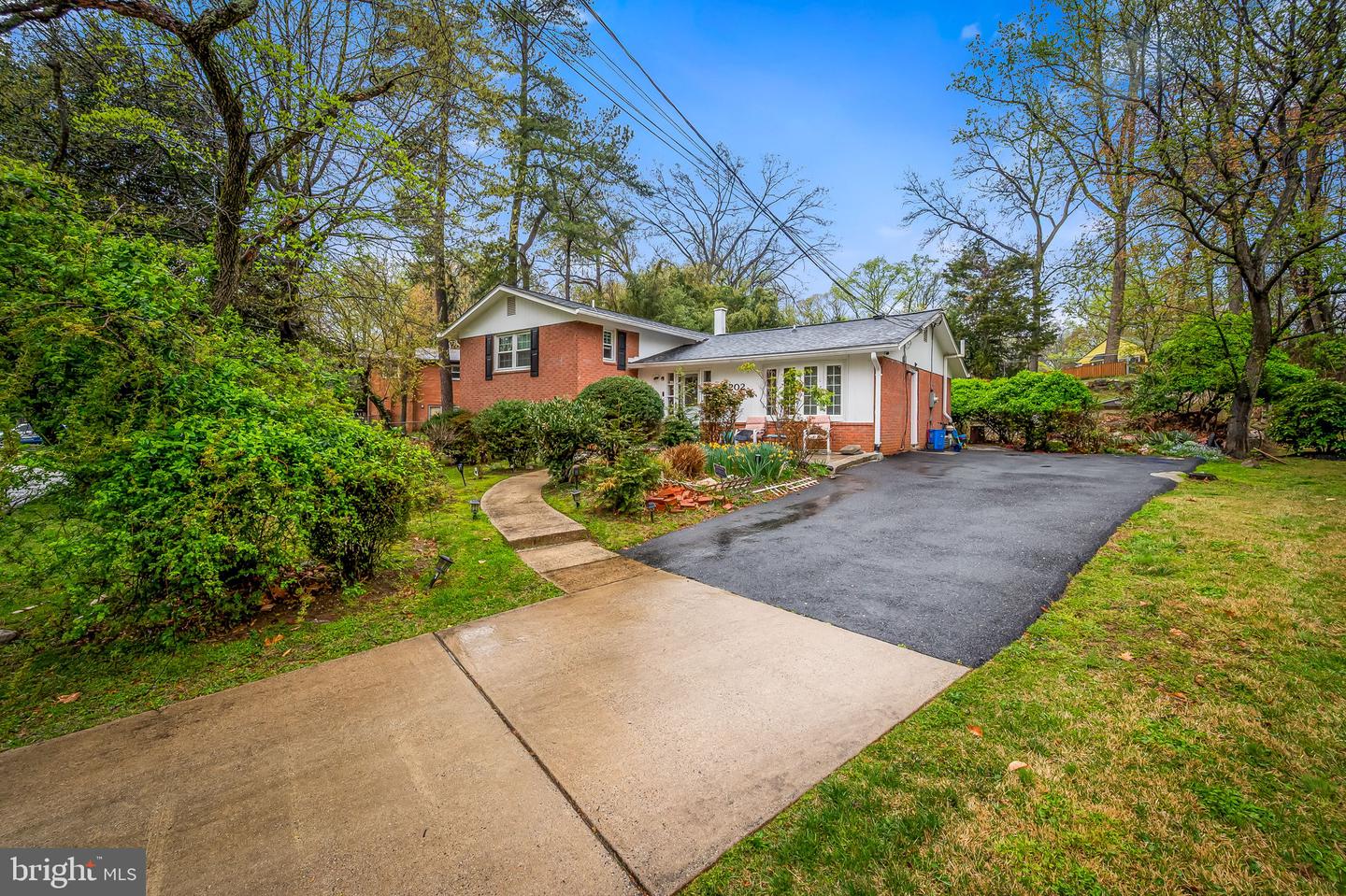 1202 Dunoon Ct