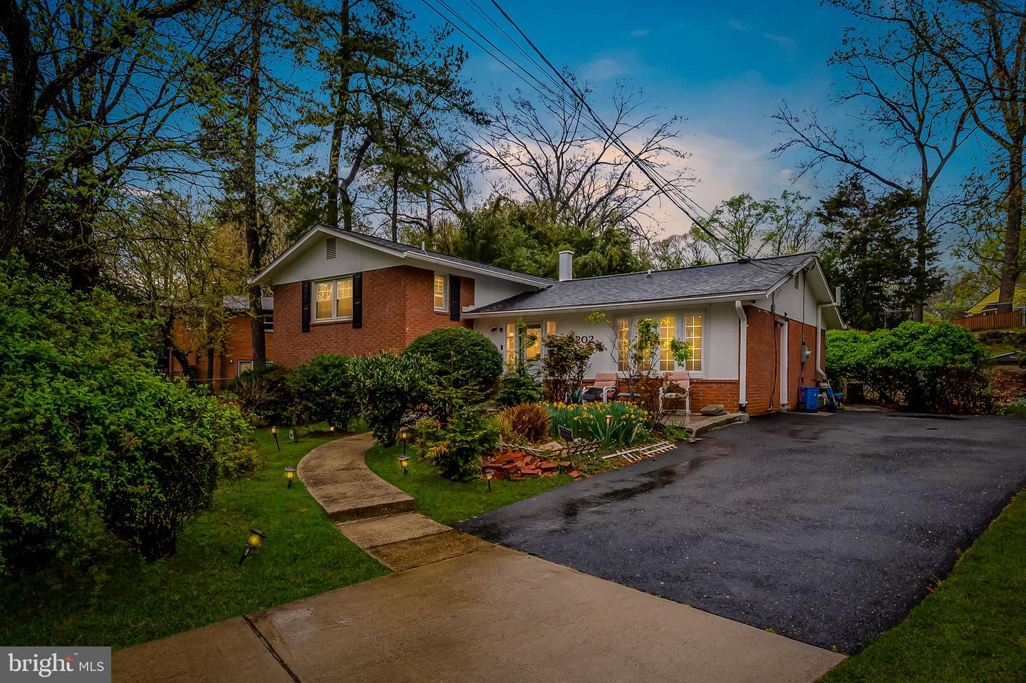1202 Dunoon Ct
