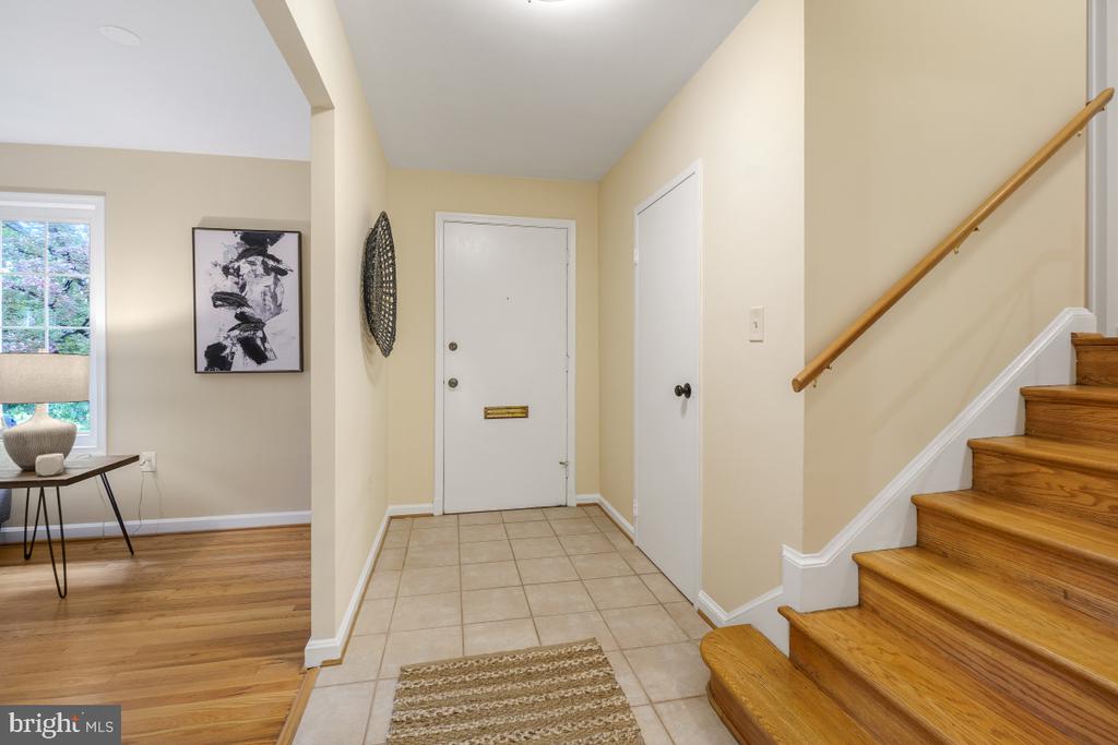4513 Traymore St