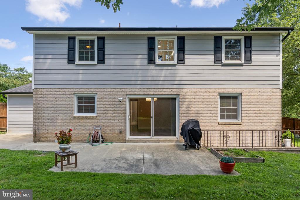 1900 Briggs Rd