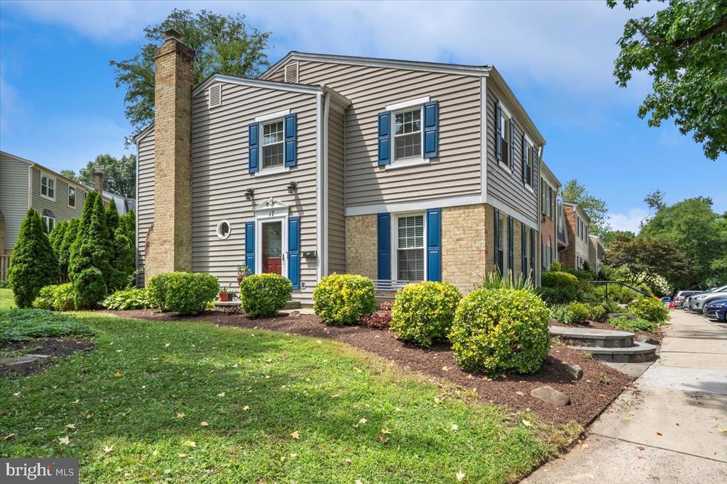17 GOODPORT LANE