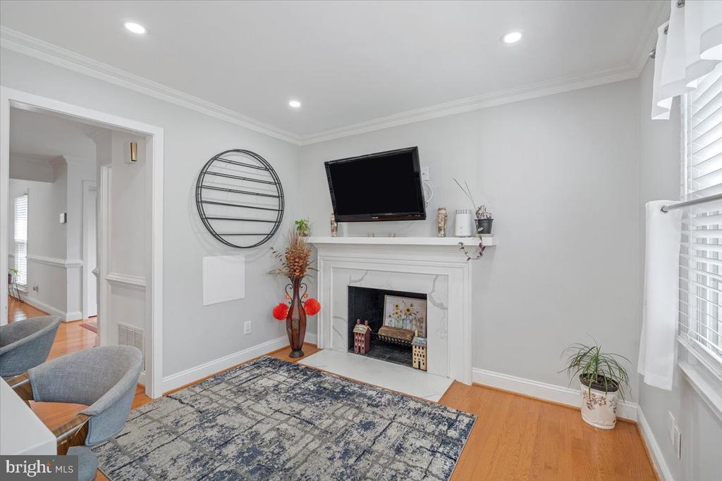 17 GOODPORT LANE