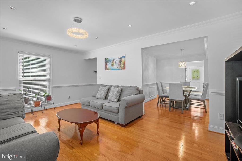 17 GOODPORT LANE