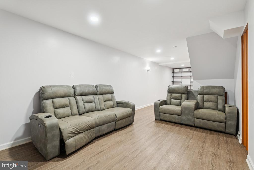 7509 BRENISH DRIVE