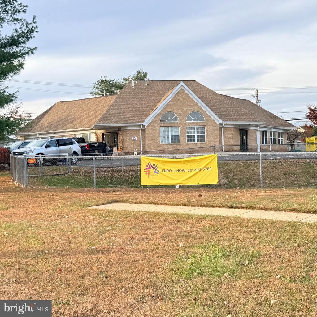 19900 APPLEDOWRE CIRCLE 128
