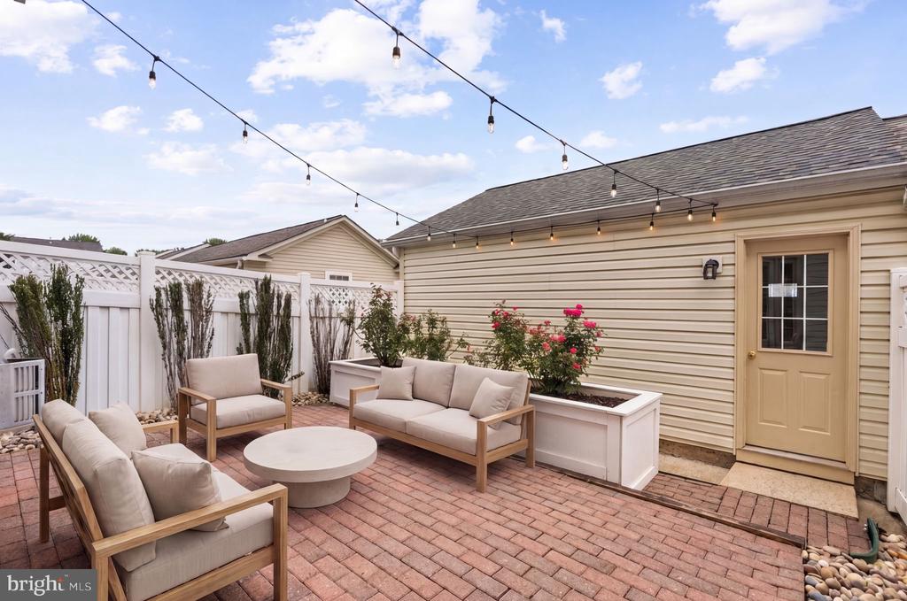 1324 MAIN MEWS