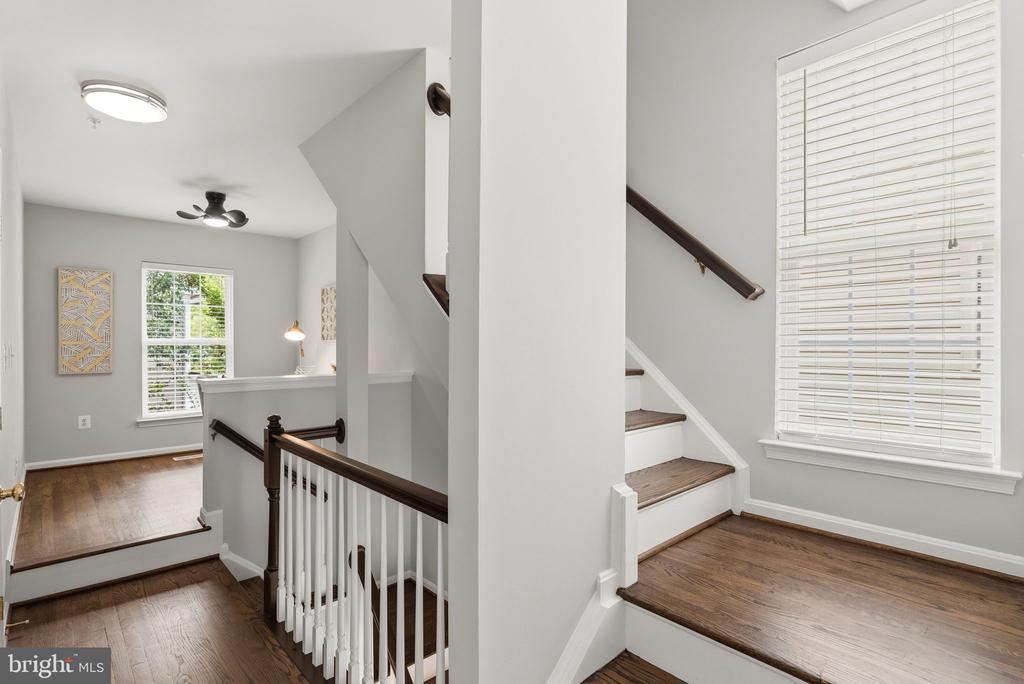 1324 MAIN MEWS