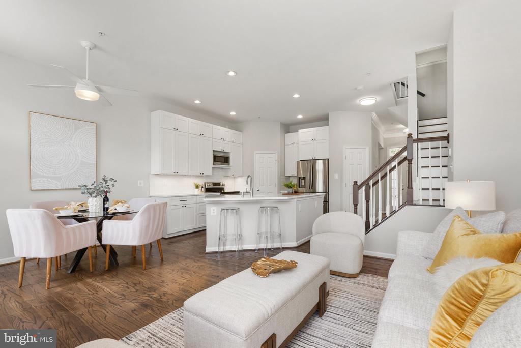 1324 MAIN MEWS