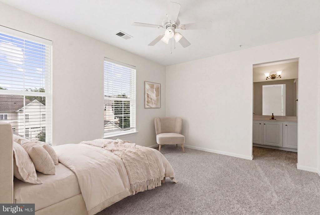 1324 MAIN MEWS
