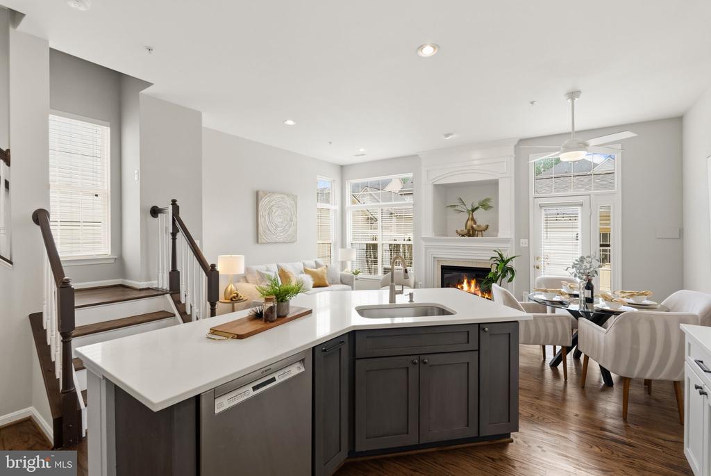 1324 MAIN MEWS