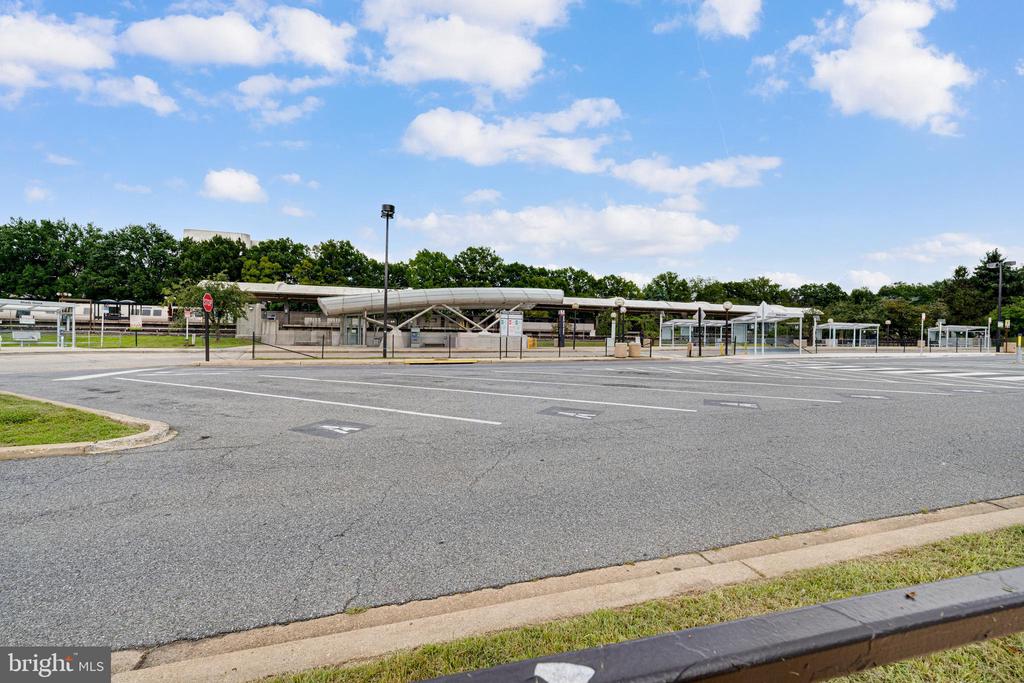 16316 CONNORS WAY Unit: 15