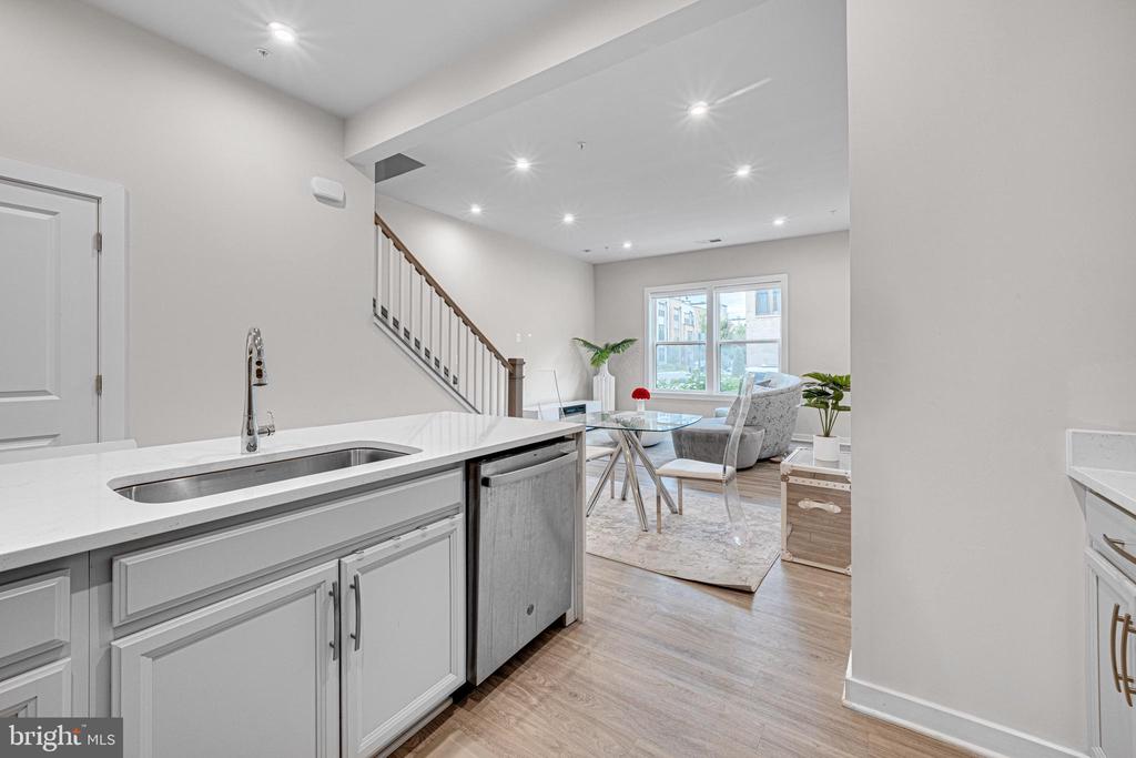 16316 CONNORS WAY Unit: 15