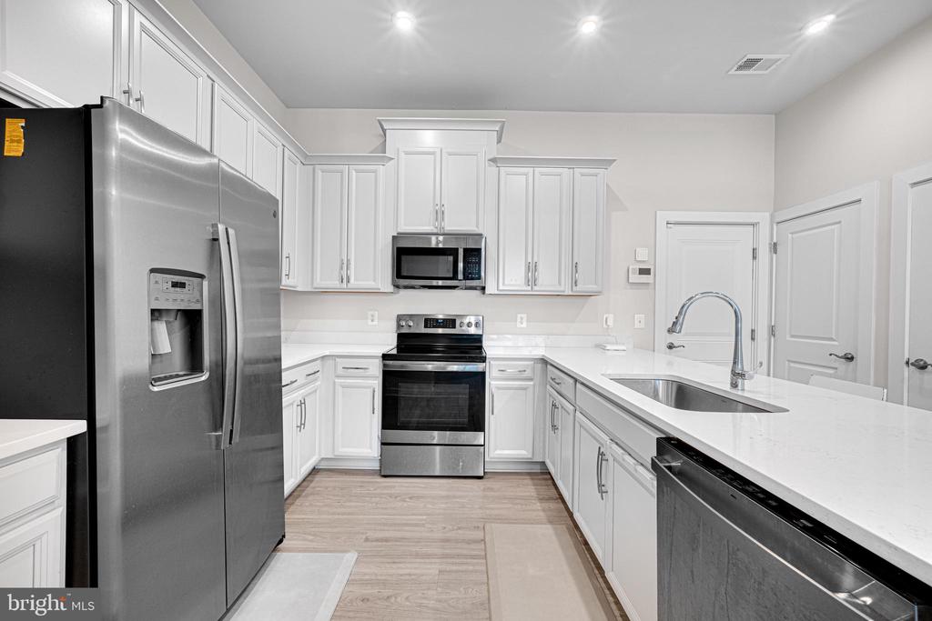 16316 CONNORS WAY Unit: 15