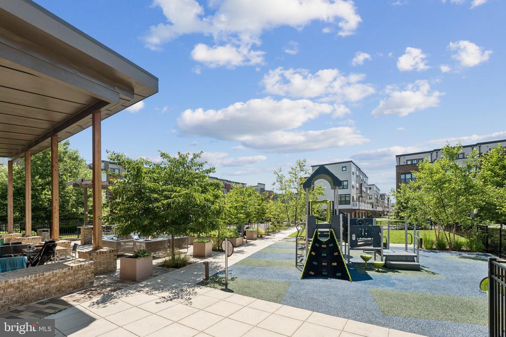 16316 CONNORS WAY Unit: 15