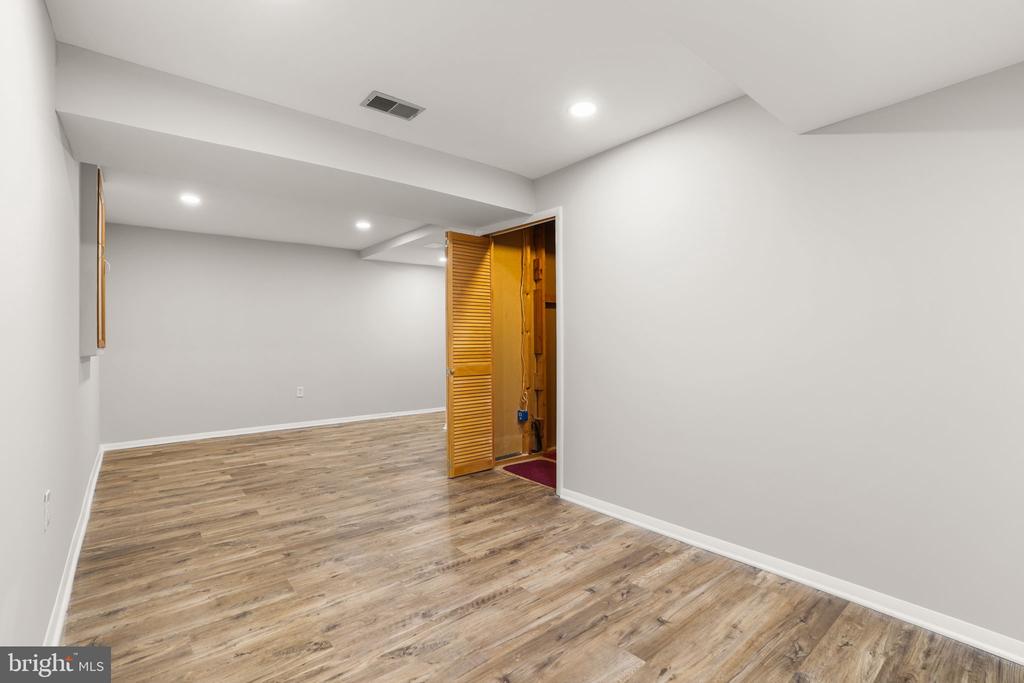11501 PINEY LODGE ROAD