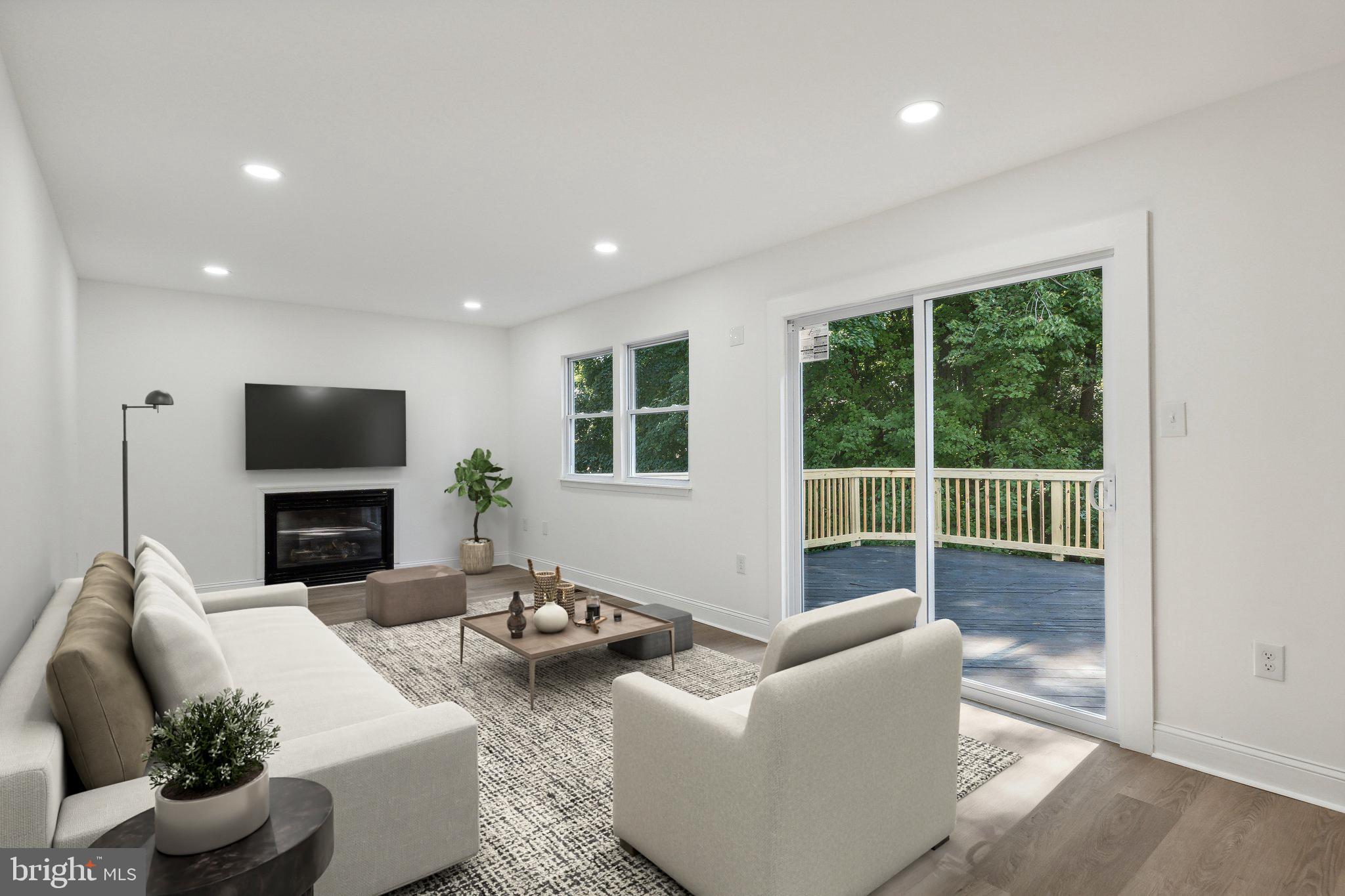 10920 Flintlock Ln