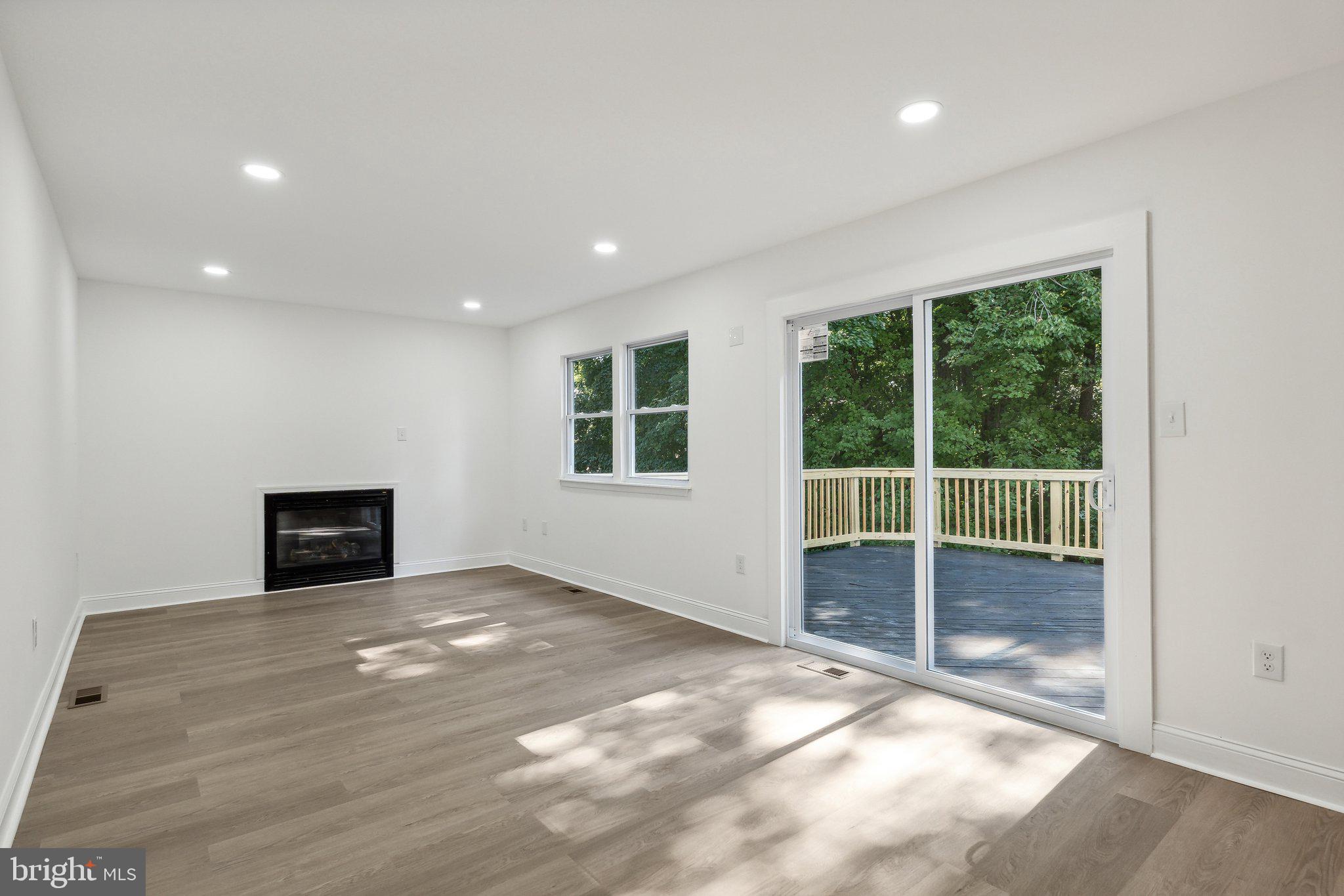 10920 Flintlock Ln