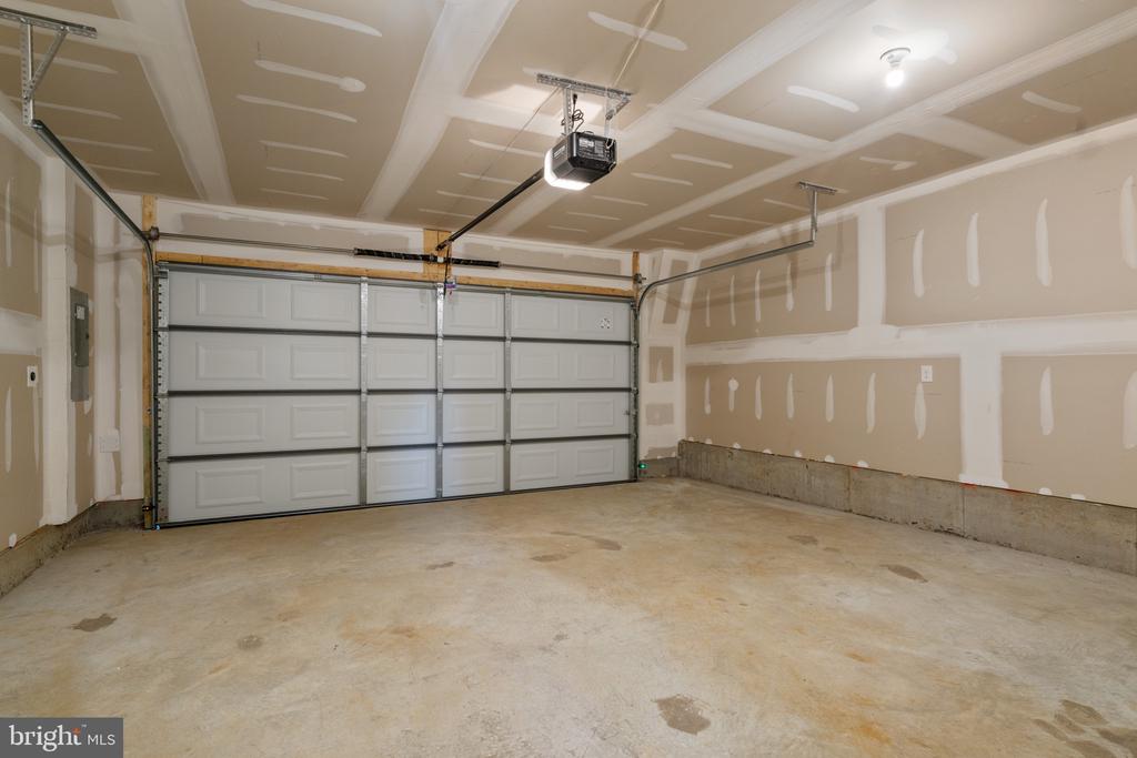 7446 Fern Gully Way
