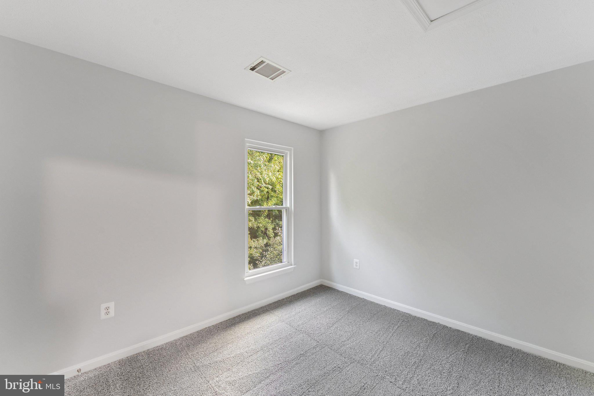 10912 Flintlock Ln