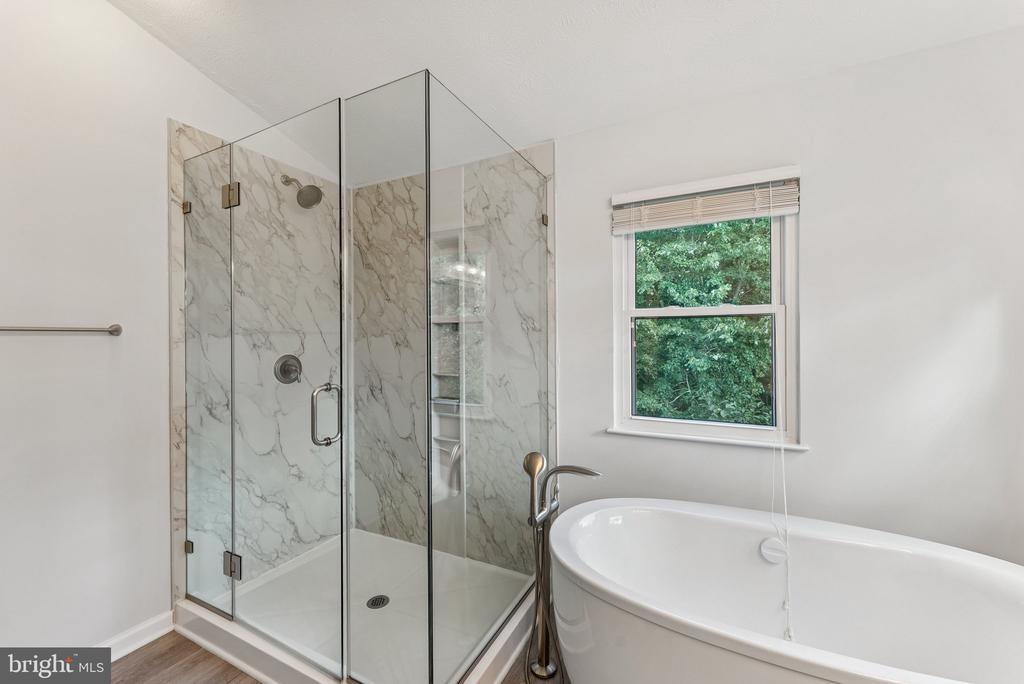 10912 Flintlock Ln