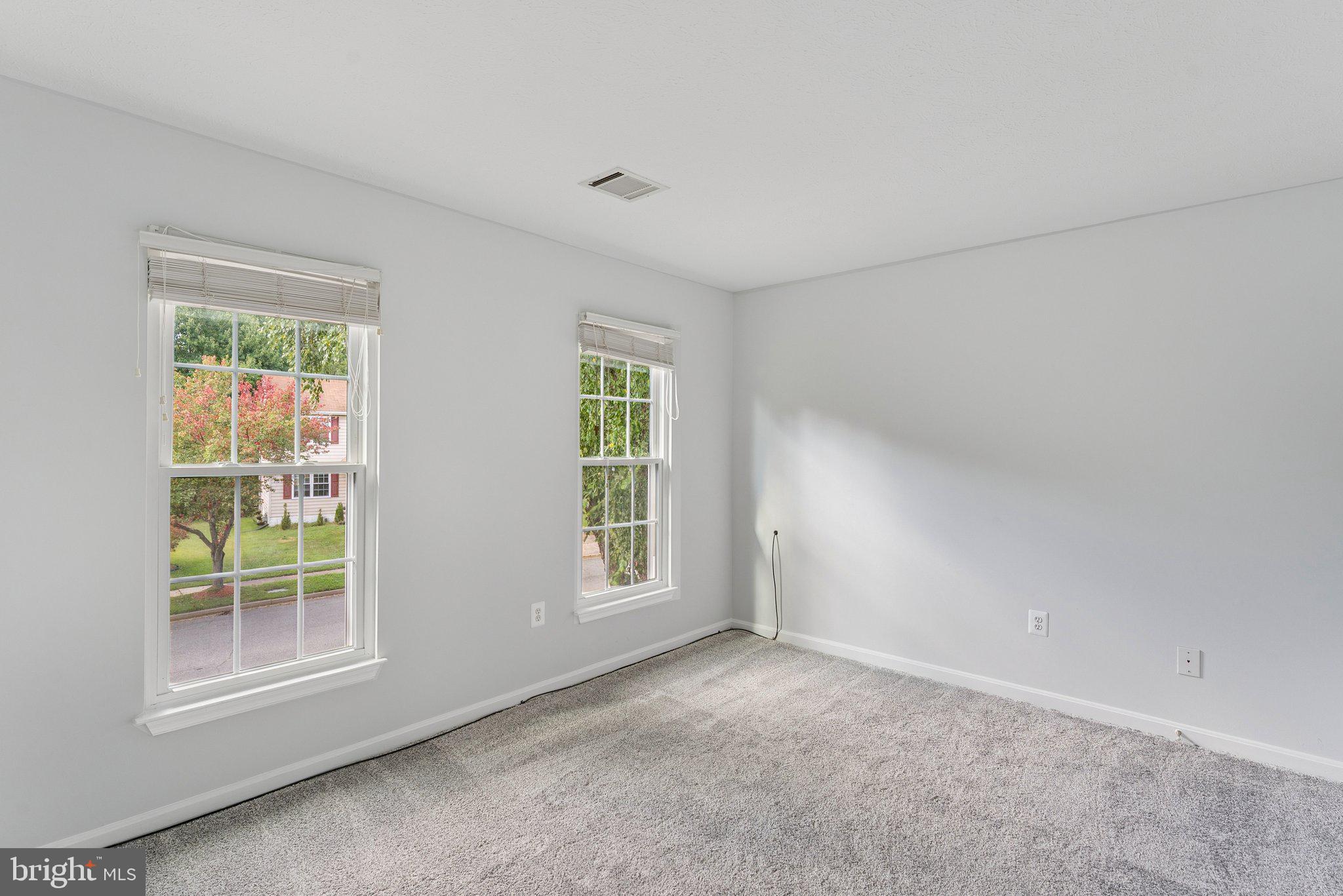 10912 Flintlock Ln