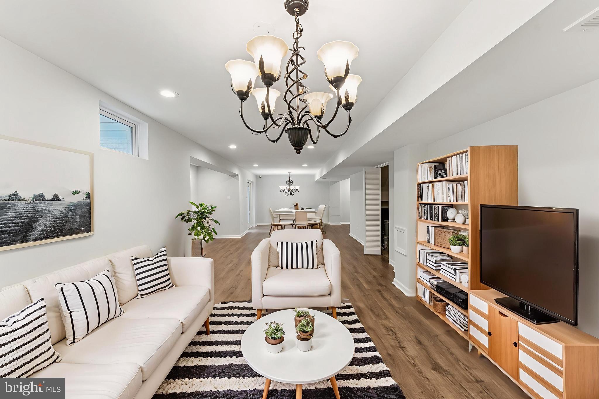10912 Flintlock Ln